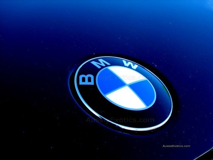 bmw logo wallpaper. Bmw Badge Logo Wallpaper