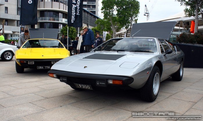 md_Lamborghini_Urraco_-_(silver)_-_front_left_2_(Docklands,_Vic,_19_April_09).JPG